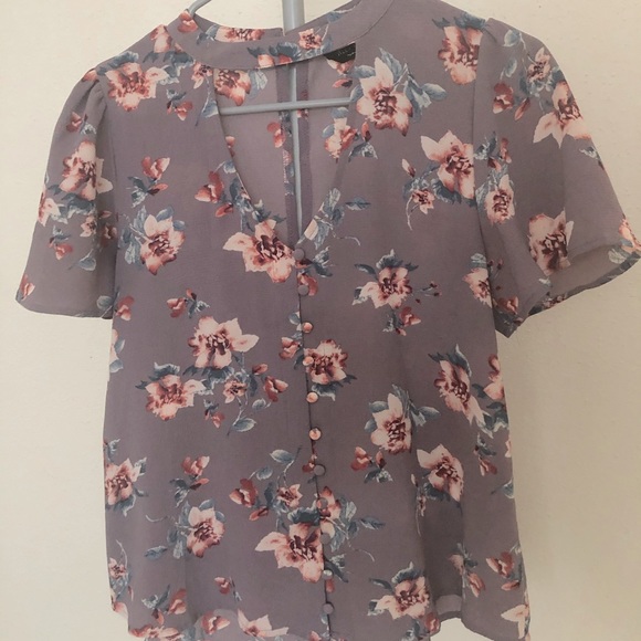 CUTE SPRING PURPLE FLORAL TOP - Picture 1 of 6